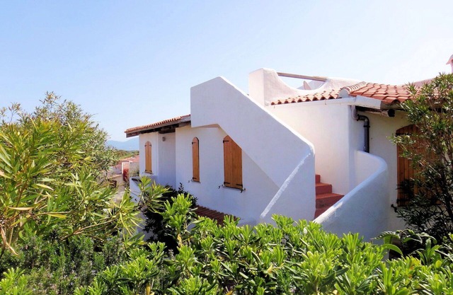 Stunning private villa for 6 guests with WIFI, A/C, TV, terrace and pets allowed