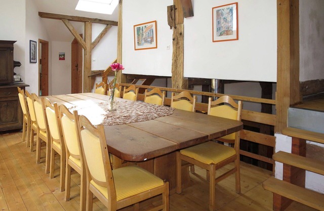 Stunning private villa for 12 guests with WIFI, TV, patio and pets allowed