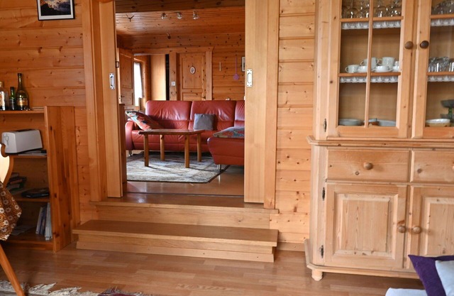Stunning private villa for 5 people with WIFI, TV and balcony