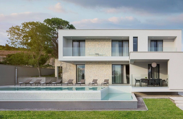 Stunning private villa with private pool, WIFI, A/C, TV, terrace, pets allowed and parking
