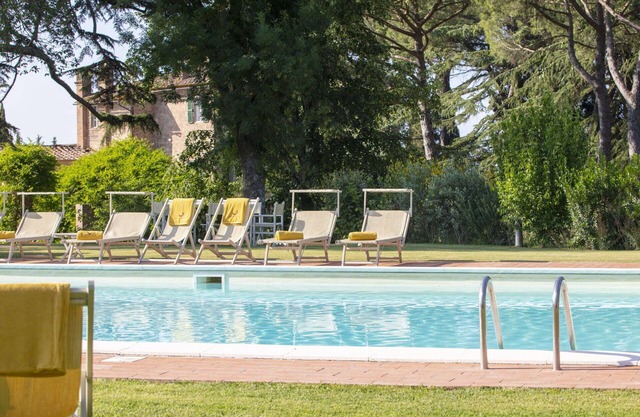 Stunning private villa for 22 guests with WIFI, A/C, private pool and terrace