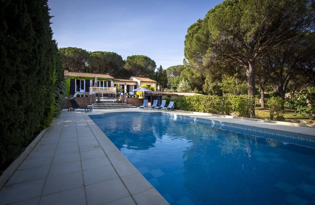 Stunning property in the heart of Provence. Big pool area. Fully ventilated
