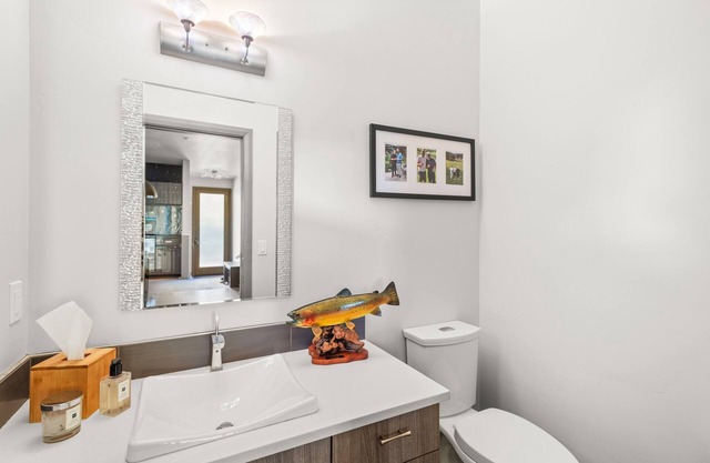 Stunning Southside Duplex available for Winter Season!
