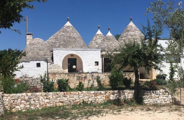 Stunning Trullo With Private Pool, Panoramic Views & Private Olive Grove - 6/8