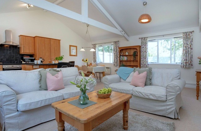 Stunning villa for 4 guests with pool, WIFI and parking