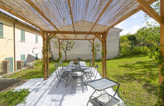 Stunning villa for 12 people with WIFI, A/C, TV, terrace and pets allowed