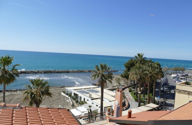 Stunning villa for 6 people with WIFI, A/C, TV, terrace and pets allowed