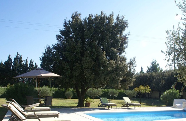 Stunning Villa in Sorgues with Swimming Pool
