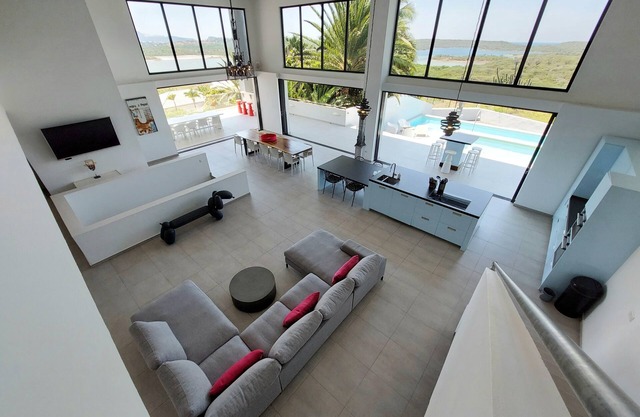Stunning villa with a spectacular view!