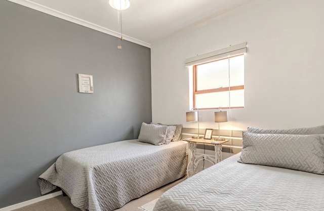 Stylish 2 bed apartment in Hermanus