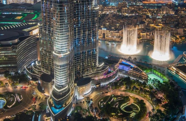 Stylish 3BR with Balcony Burj Khalifa & Fountain Views Near Dubai Mall