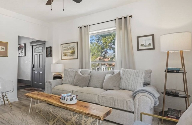 Stylish 5-Bedroom OKC Home | 13 Mins to OKC State Fair | 3 Levels + Loft #04