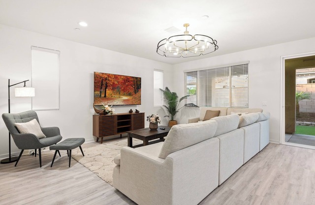 Stylish 6BR/8Beds/4 King Beds/3 TVs/Game Console