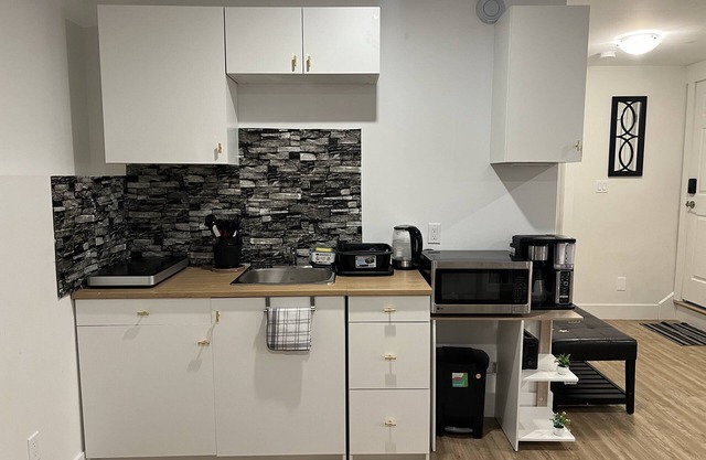 Stylish and Lux Suite on Luxor, Riverview, NB