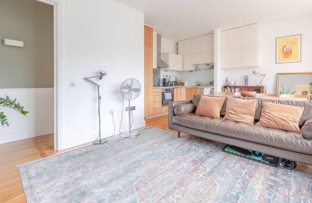Stylish & Bright 1BD Flat - Peckham