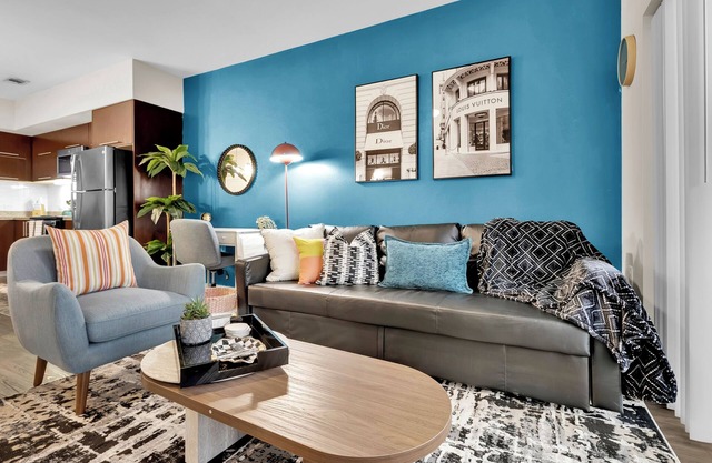 Stylish Cedar Park 1BR – Pool, Gym, Walkable, Pet OK, 30 Mins from Austin