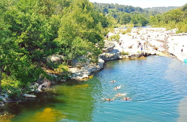 Stylish & Comfortable French Holiday Home near Lagrasse & Beautiful River