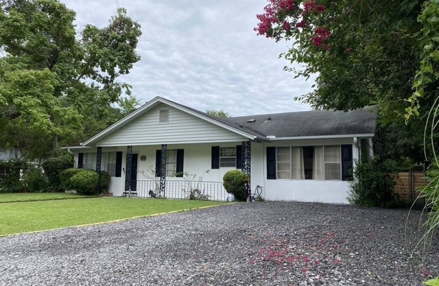 Stylish & comfortable guest suite