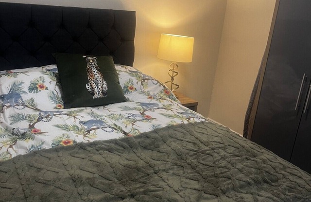 Stylish Cosy affordable central 1 bed entire apartment