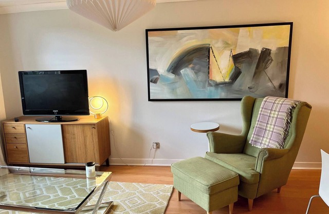 Stylish Edinburgh Apartment Beside Edinburgh Castle