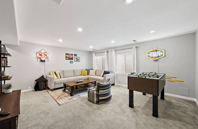 Stylish & Family Friendly w/Fenced Yard, Garage, Game Room, BBQ, Near Eats & Fun