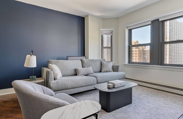Stylish Gold Coast 1BR w/Grills & Gym, nr Shops & Park, by Blueground