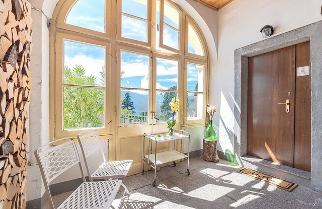 Stylish house with 42 sqm panoramic terrace on Lake Maggiore