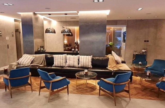 Stylish Junior Suite in the City Center for Romantic Getaway