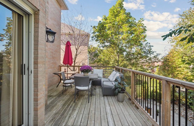 Stylish newly Renovated 3BR Home-Perfect Family Location