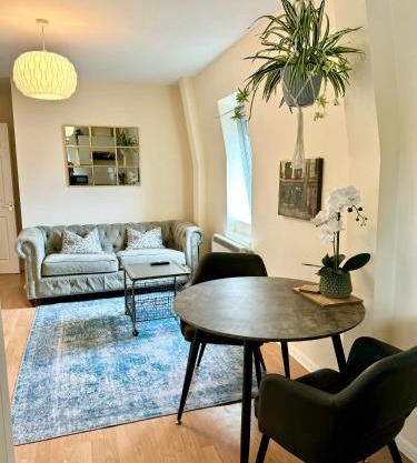 Stylish spacious 1 bed flat
