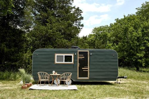 Stylish Tennessee Glamping Rental for a Getaway near Nashville
