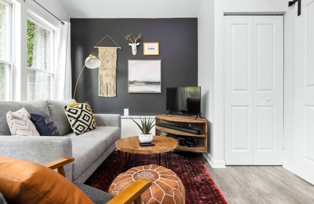 Stylish Tiny House Retreat near Decatur & Atlanta