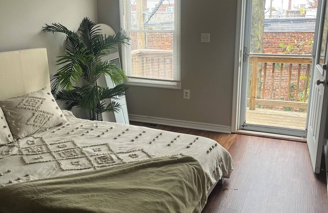 Stylish Townhouse by Carrol Park, M&T Bank Stadium