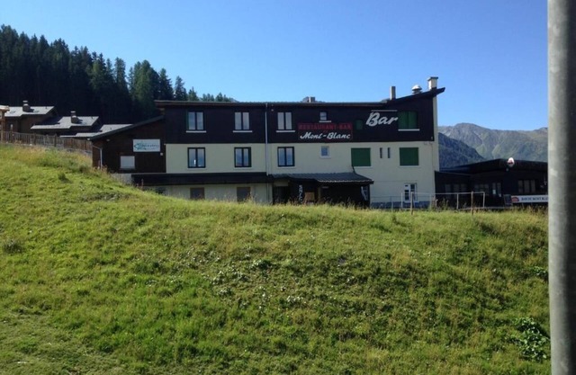Suberb chalet on the pistes of Peisey-Vallandry, Les Arcs