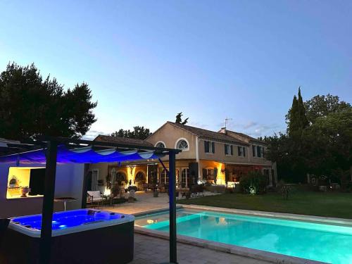 Sublime villa climatisée Arles