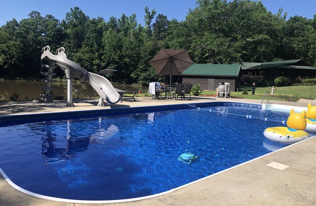 Sugar Hollow - A Beautiful Private Retreat in Historic Little Mountain, SC