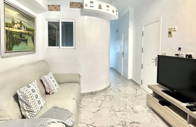 Suitable. Bright 10 min from the BEACH walking and 3 min from the PORT