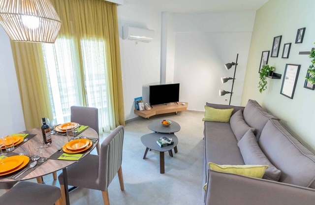 Suite 05 - Smart Cozy Suites - Cozy, elegant and near the metro