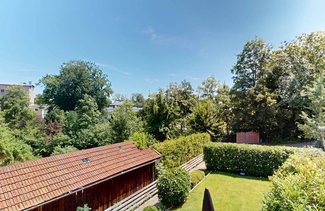 Suite 3 on the 1st floor, 2 room apartment with south-facing balcony