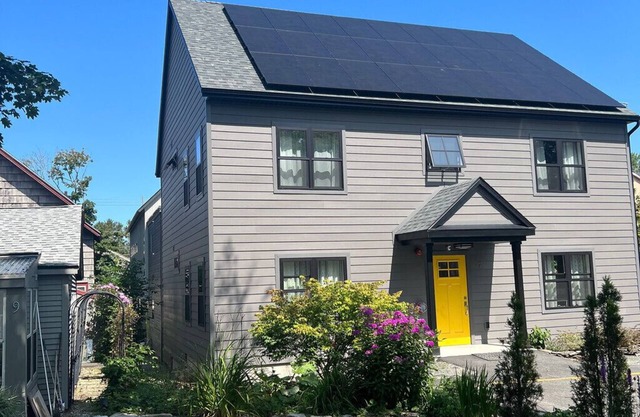 Suite A 1BR/1 BA 1st Floor