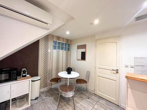 Suite Eltone