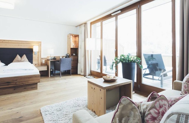 Suite "Weitblick" - 1 night - Hotel Nesslerhof