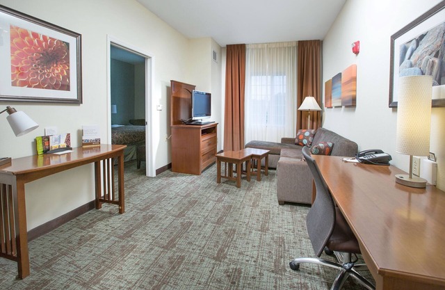 Suite with Conference Space Near Bush Field Airport | Free Daily Breakfast