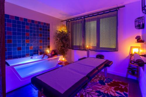 Suite ZEN 2 chb 45m2 Centre ville Spa &Table massage