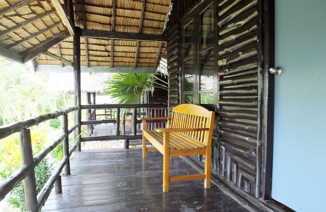 Sukorn Cabana Resort