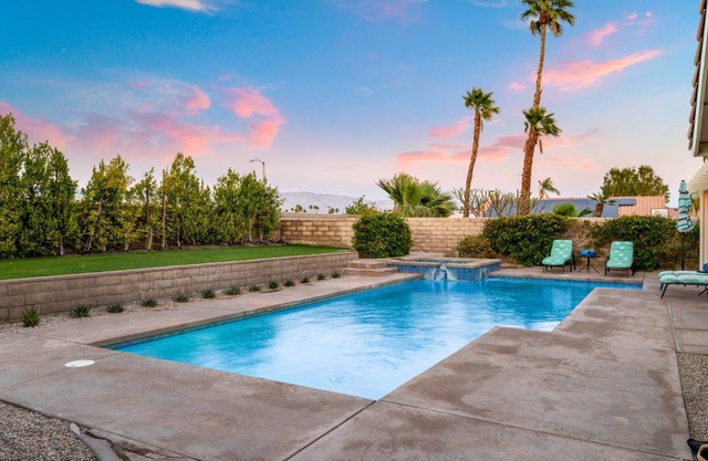 Summer Escape: Save 25% Now!