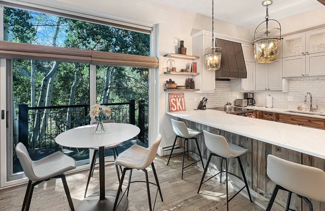 Summer in Snowmass! Bright Corner Condo w/Views, 2 Balconies, Pool/HT, Parking & Trail Access