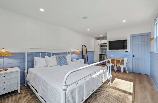 Summer Rental: Charming 1-Bedroom Unit in Chatham, MA