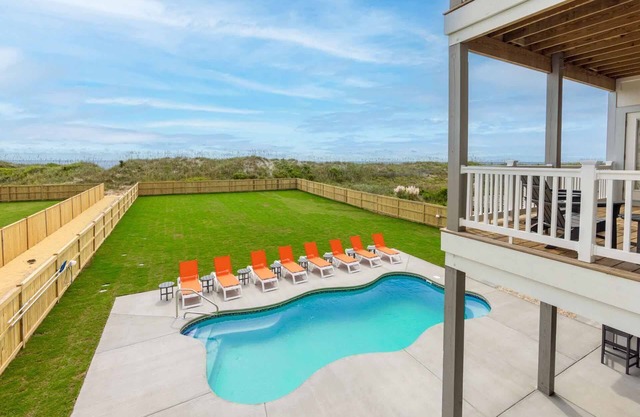 SUMMER SAVINGS - Oceanfront Dog Friendly w/Pool, Hot Tub, Elevator, & Much More