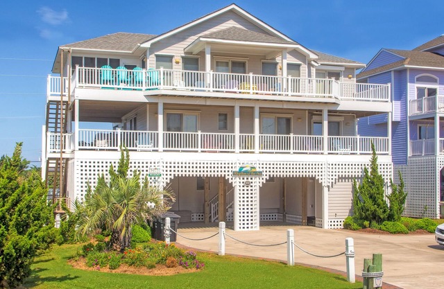 SUMMER SAVINGS-Semi-Oceanfront w/Private Pool, Hot Tub, Game Room, + Cargo Lift